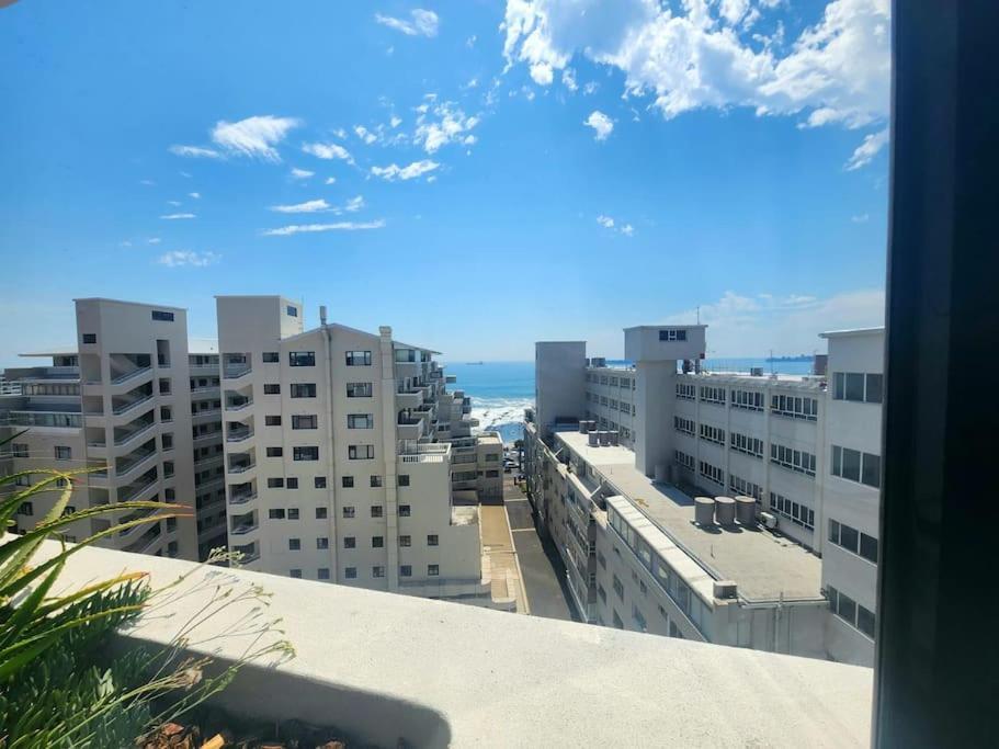 Spectacular 1 Bedroom Flamingo Apartment Cape Town