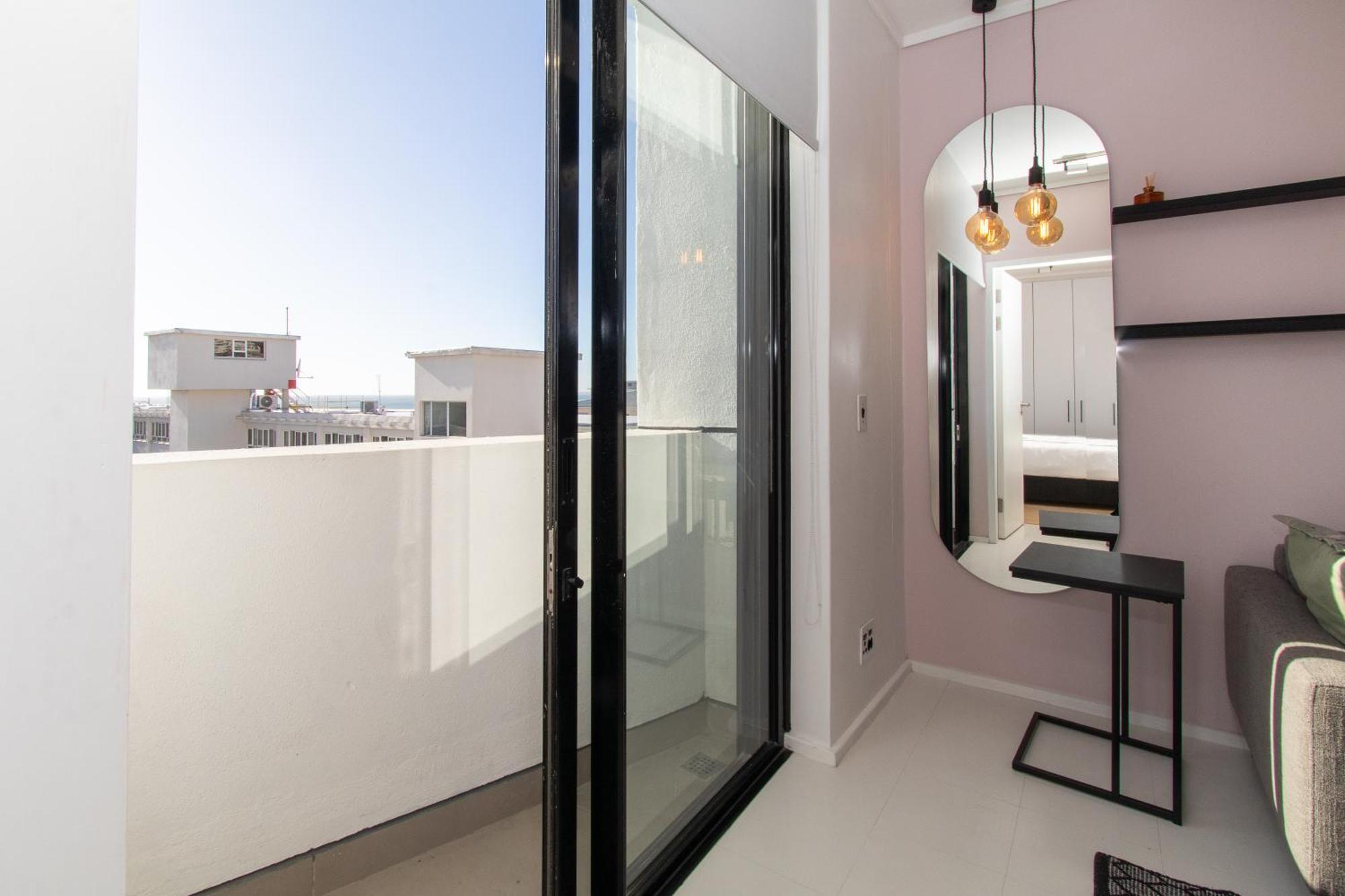 Spectacular 1 Bedroom Flamingo