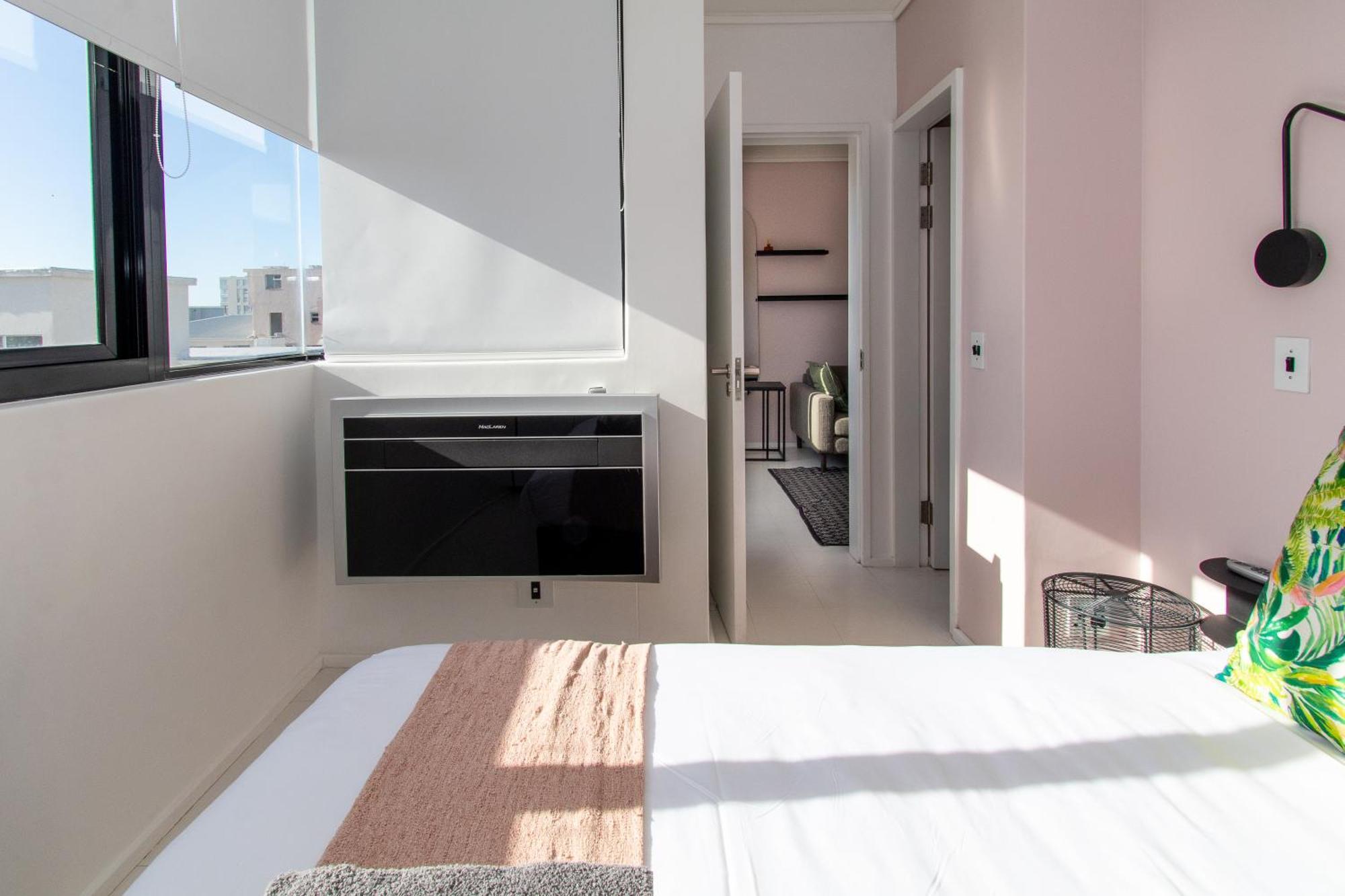 Spectacular 1 Bedroom Flamingo Cape Town